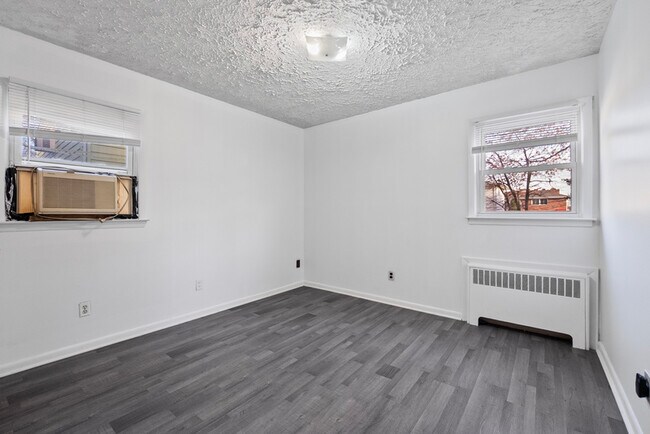 Building Photo - 7108 Polk St