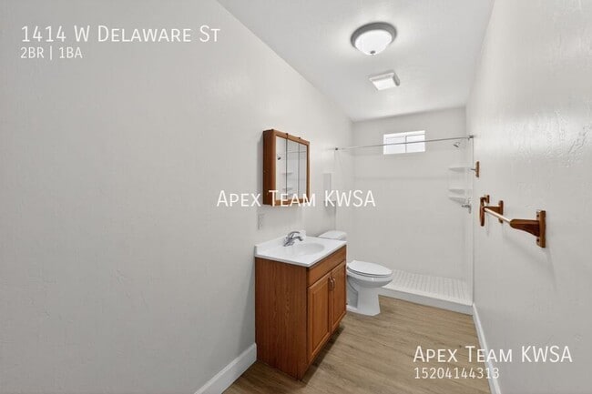 Building Photo - 1414 W Delaware St