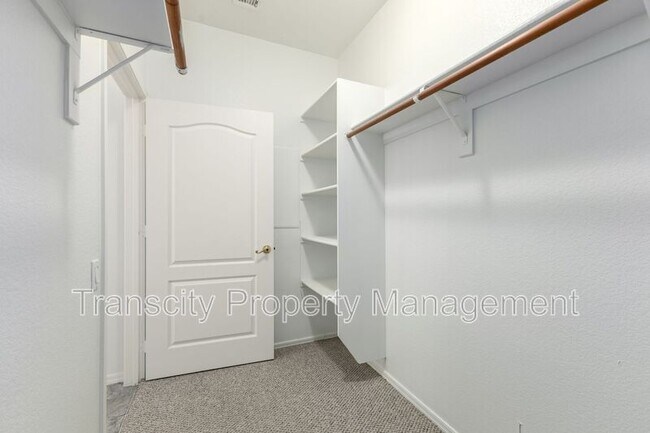 Building Photo - 10328 E Second Water Trail