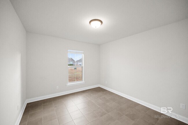 Building Photo - 421 Silage Dr