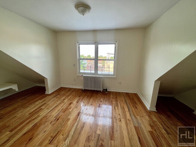 Building Photo - EAST 48 STREET