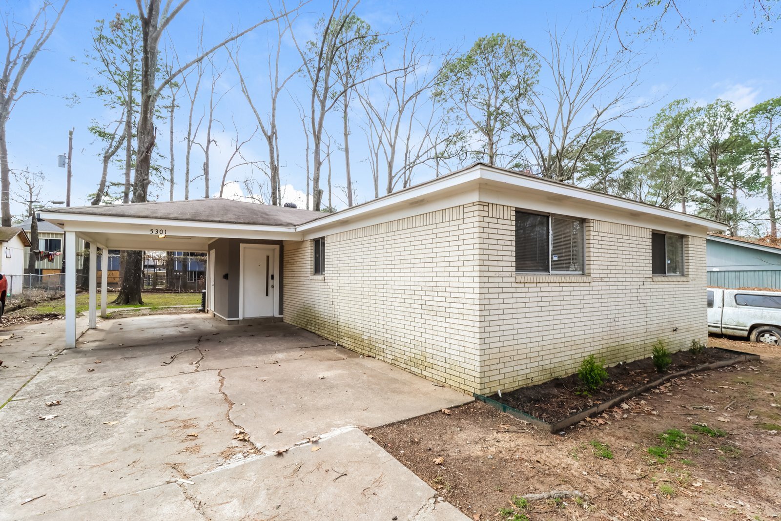 Building Photo - 5301 Keats Dr