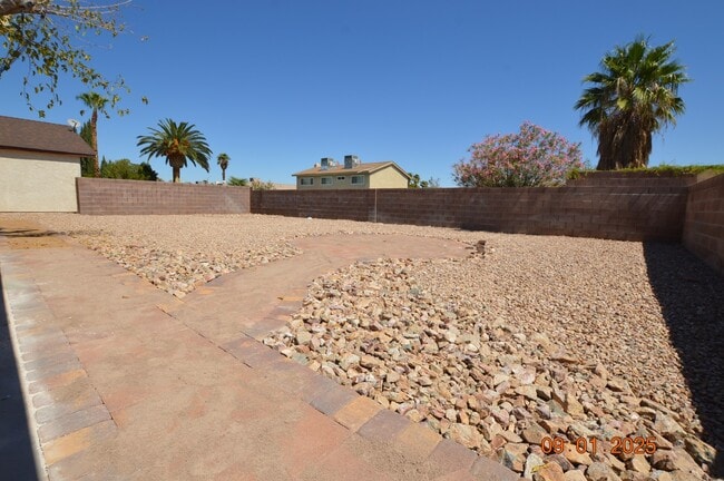 Building Photo - 3744 Riano Cir