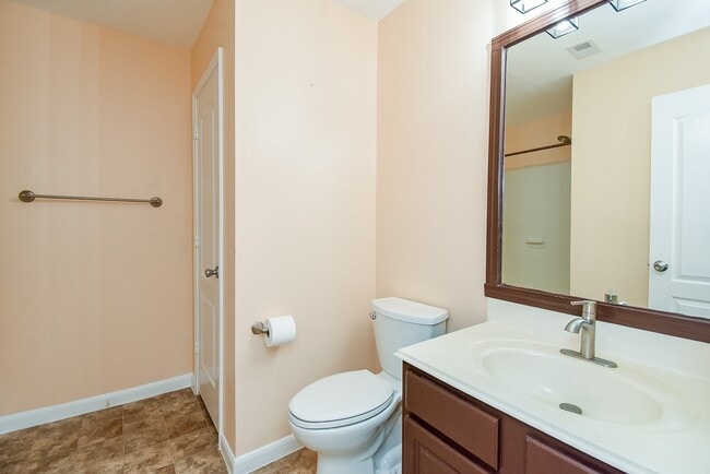 Building Photo - 2631 Skyview Trace Ct