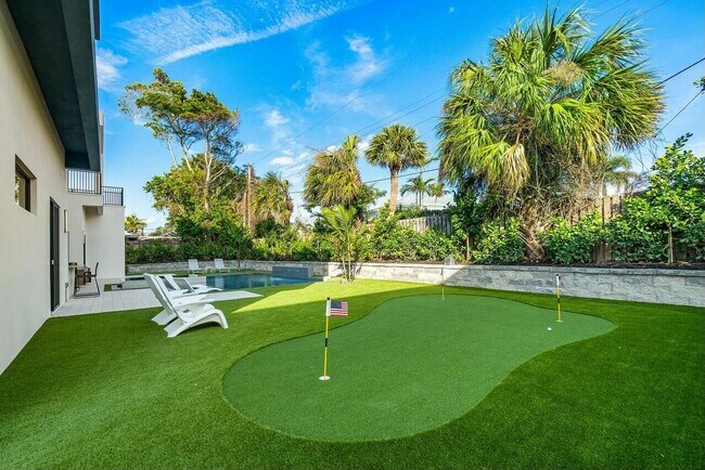 Building Photo - 13480 U.S. Rte 1