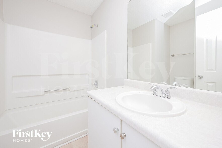 Building Photo - 4210 Waldrop Hills Terrace