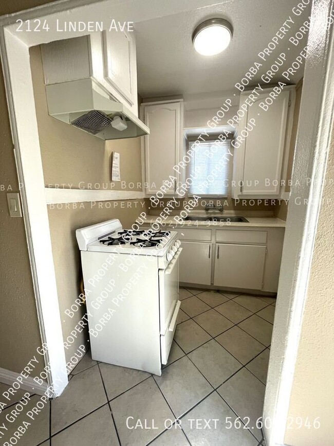 Building Photo - PET FRIENDLY 1 BEDROOM 1 BATHROOM COTTAGE ...