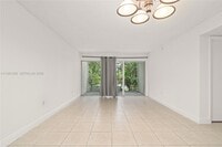 Building Photo - 4205 N University Dr