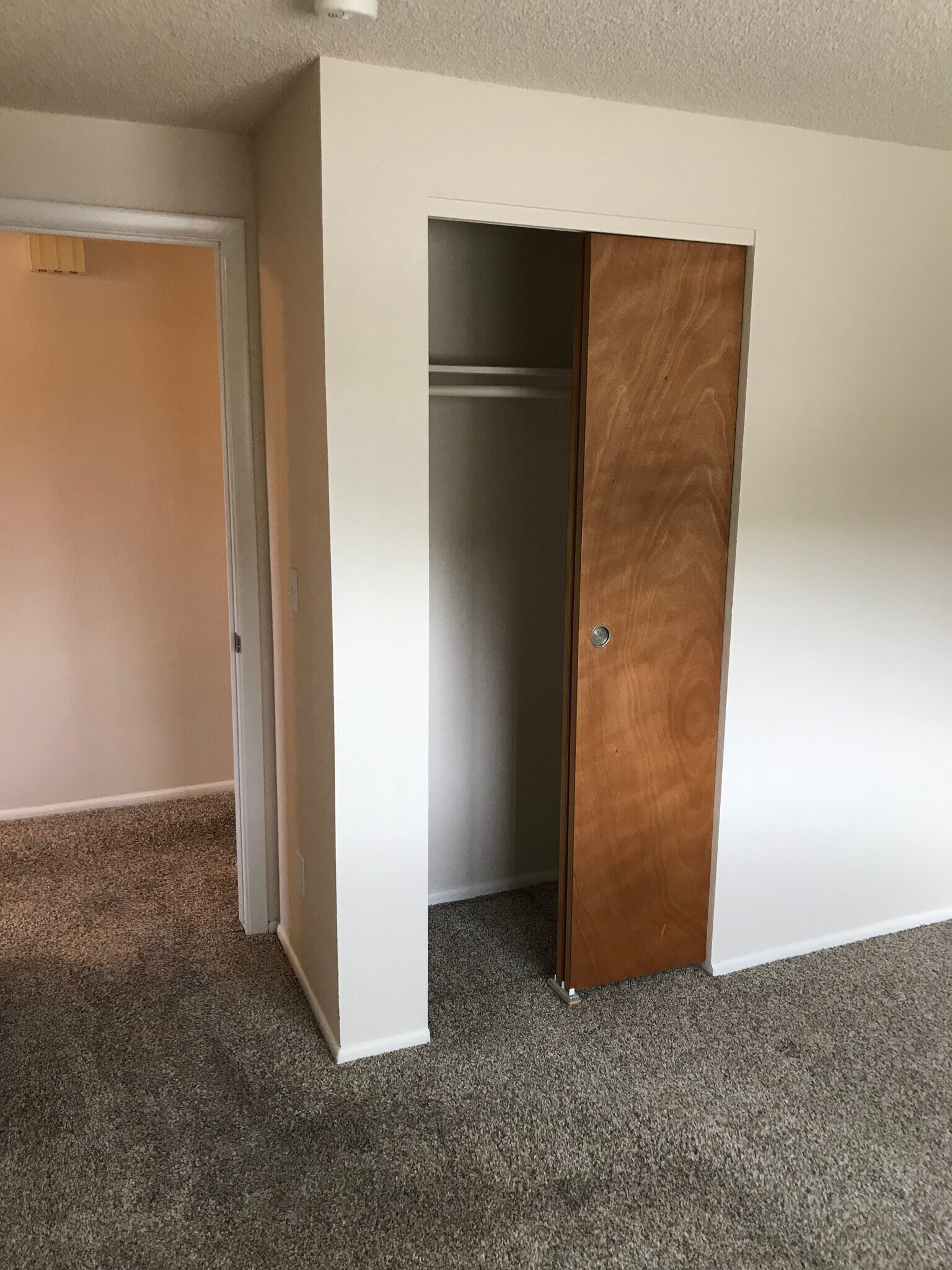 Building Photo - 6923 W Grunder St