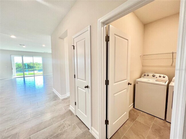 Building Photo - 32303 Rosepine Blvd
