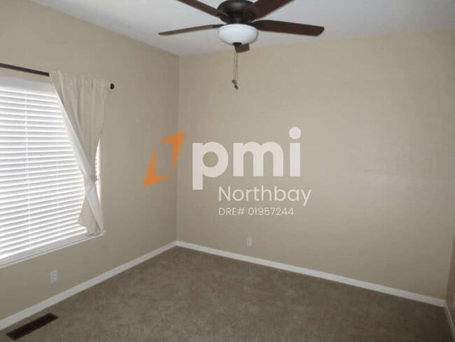 Building Photo - 3276 Formby Ln