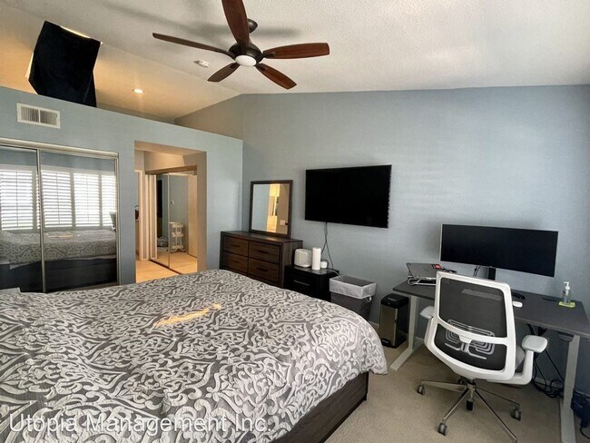 Building Photo - 3 br, 2.5 bath House - 2211 Carob Way