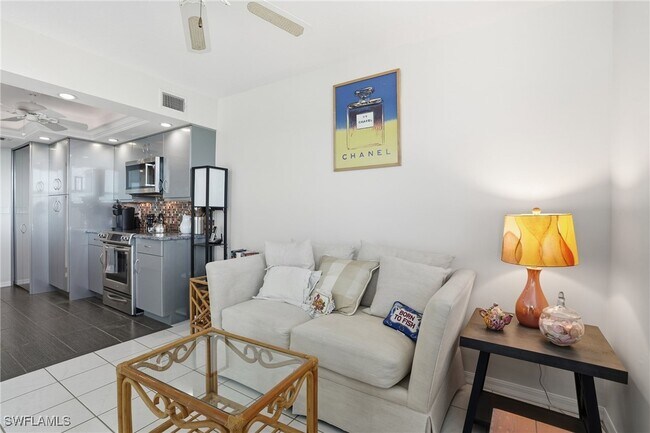 Building Photo - 6101 Pelican Bay Blvd