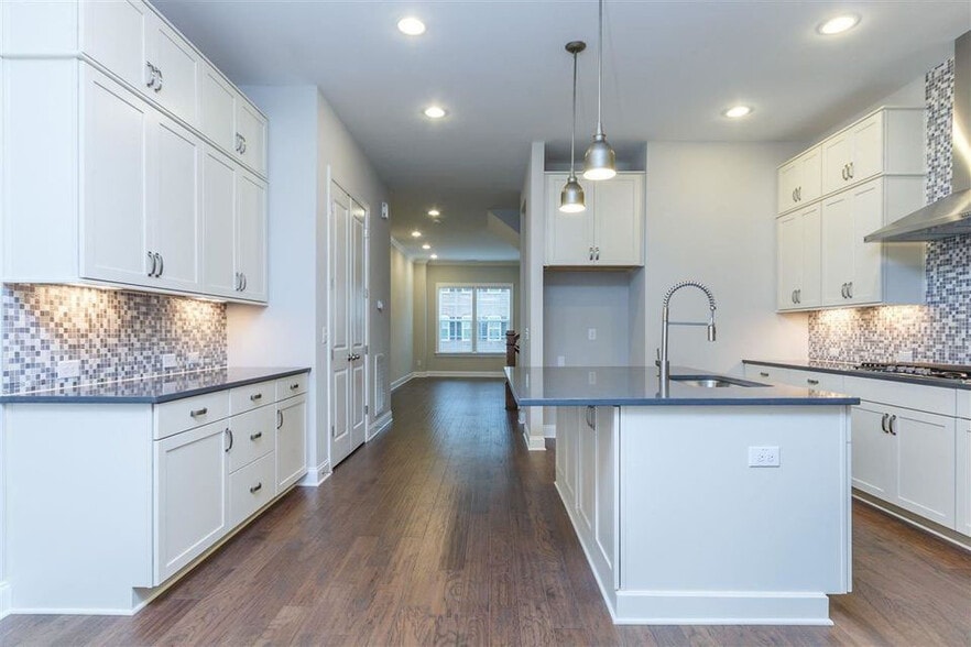 Building Photo - 831 Bankston Wds Wy