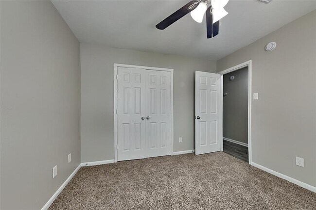 Building Photo - 17907 Timber Crossing Ln