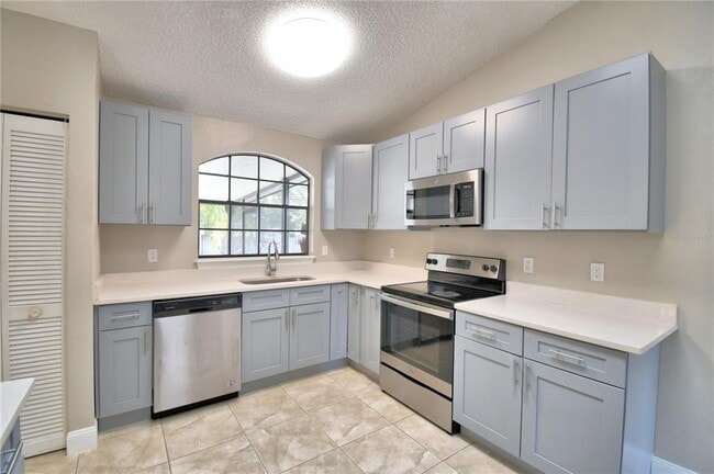 Building Photo - 531 Katherwood Ct