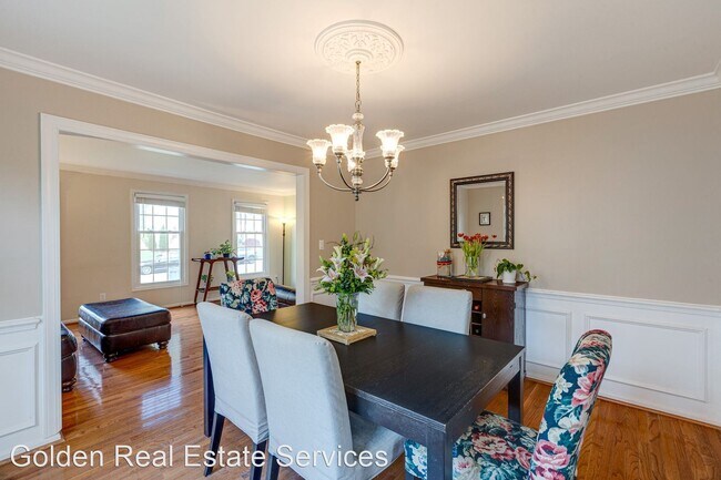 Building Photo - 5 br, 3.5 bath House - 5624 Kemp Ln