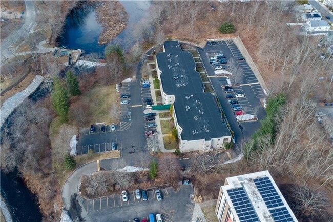 Building Photo - 31 Devereux Ave