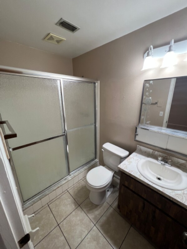 Building Photo - 425 S Avocado Ct