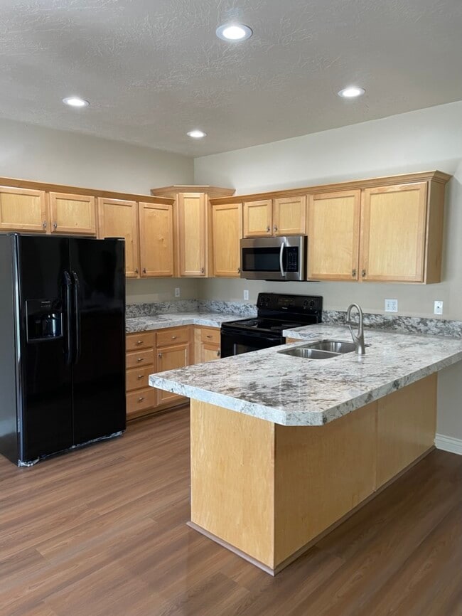Building Photo - 6756 S Sienna Park Ln