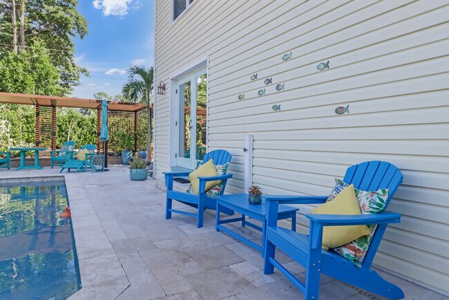 Building Photo - 1081 Hollygate Ln