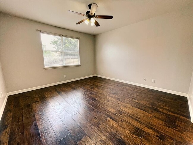 Building Photo - 2059 Carlisle Castle Dr