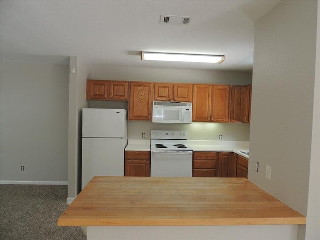 Building Photo - 5510 Sunset Ridge