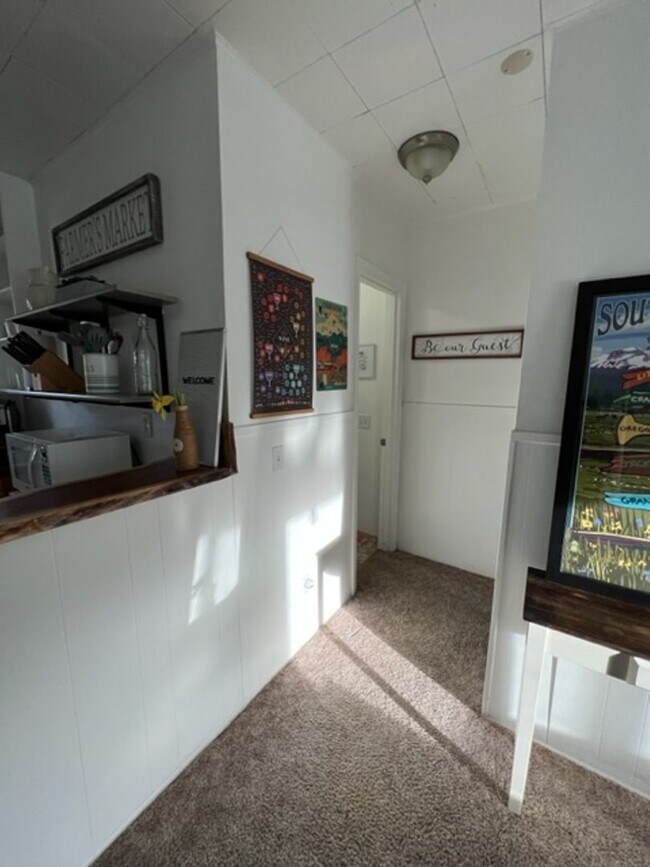 Building Photo - A Little Piece of Heaven in Historic Jacksonville