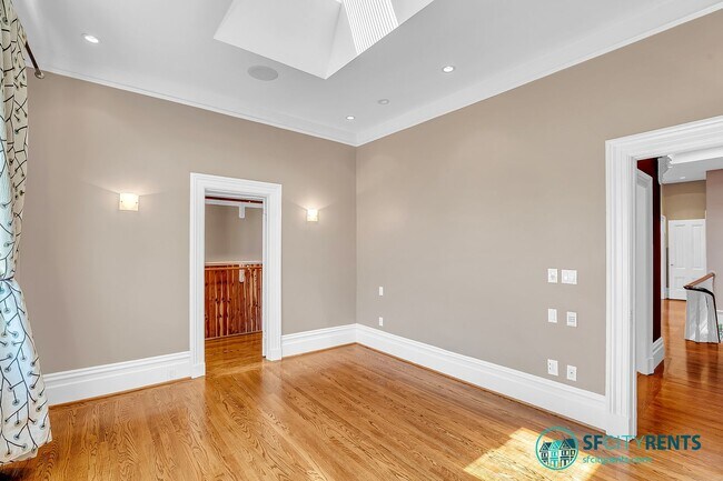 Building Photo - Lower Haight: Single Family Home with Yard...