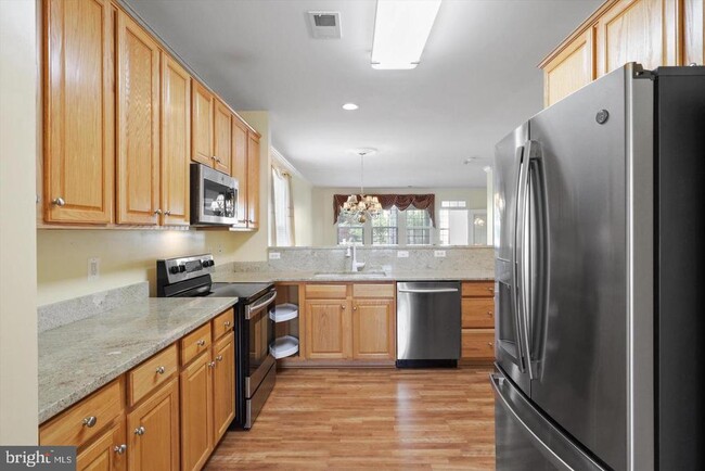 Building Photo - 17075 Four Seasons Dr