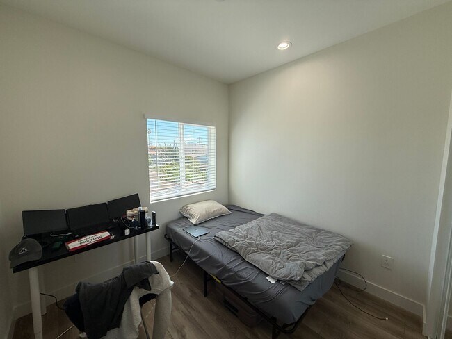 Building Photo - Newly Built in 2025!  4BD/2BA