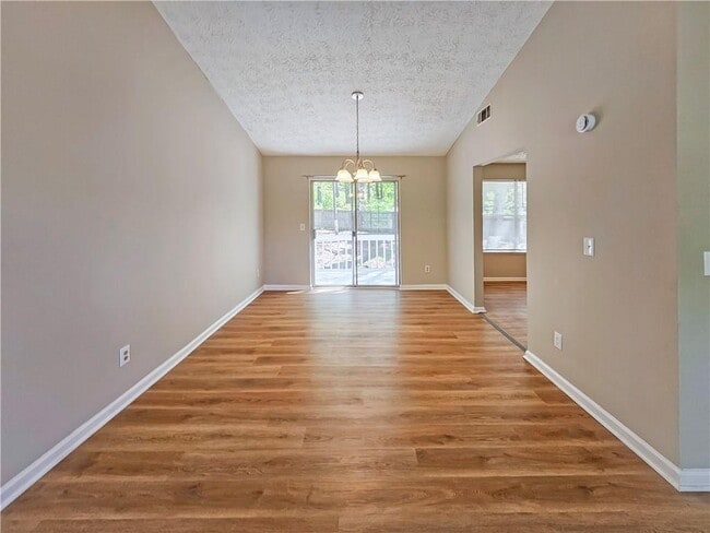 Building Photo - 7080 Greenbower Ln
