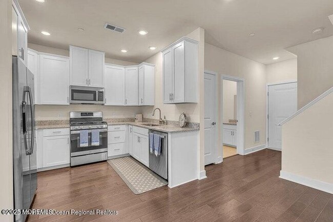 Building Photo - 50 Midway Rd S