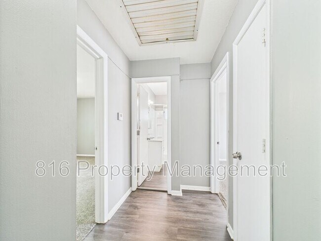 Building Photo - 8038 Campbell St