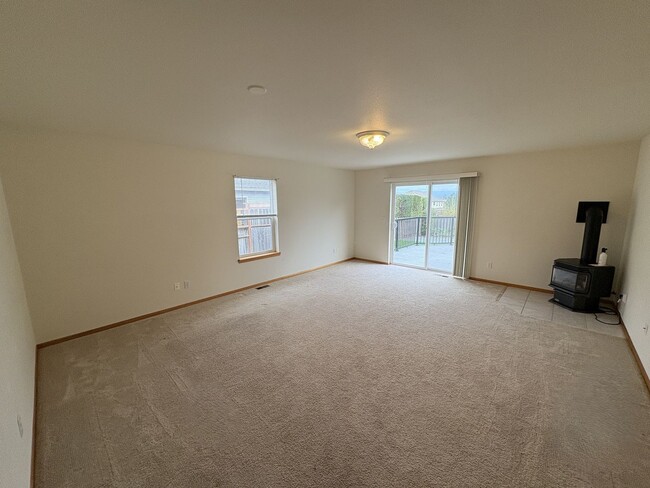 Building Photo - 3515 Malland Ct
