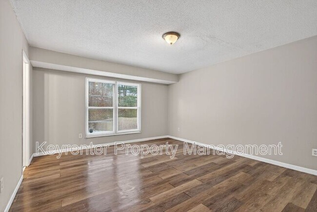 Building Photo - 12117 Castilon Ave