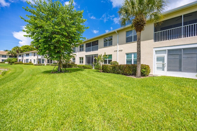 Building Photo - 866 Carrick Bend Cir