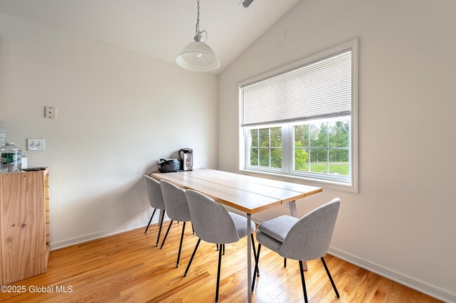Building Photo - 108 Evergreen Pl