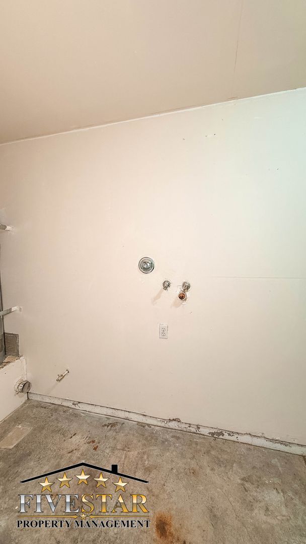Building Photo - 7408 Cross Glade St