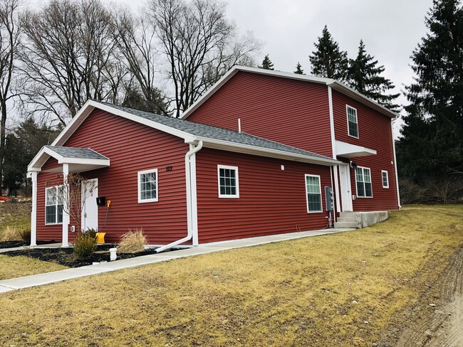 Building Photo - 123 Birdseye View Dr