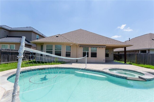 Building Photo - 8238 Arezzo Dr
