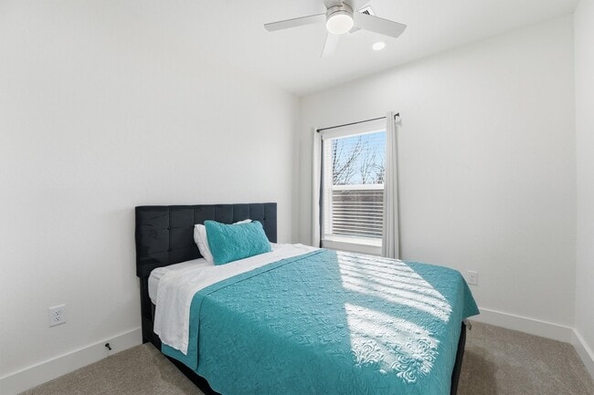 Building Photo - 7908 Brandon St