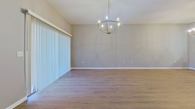 Building Photo - Renovated Condo in the heart of Mandarin