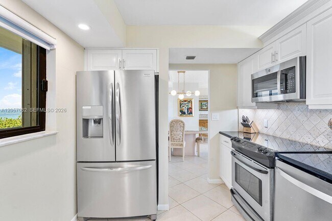 Building Photo - 400 Ocean Trail Way