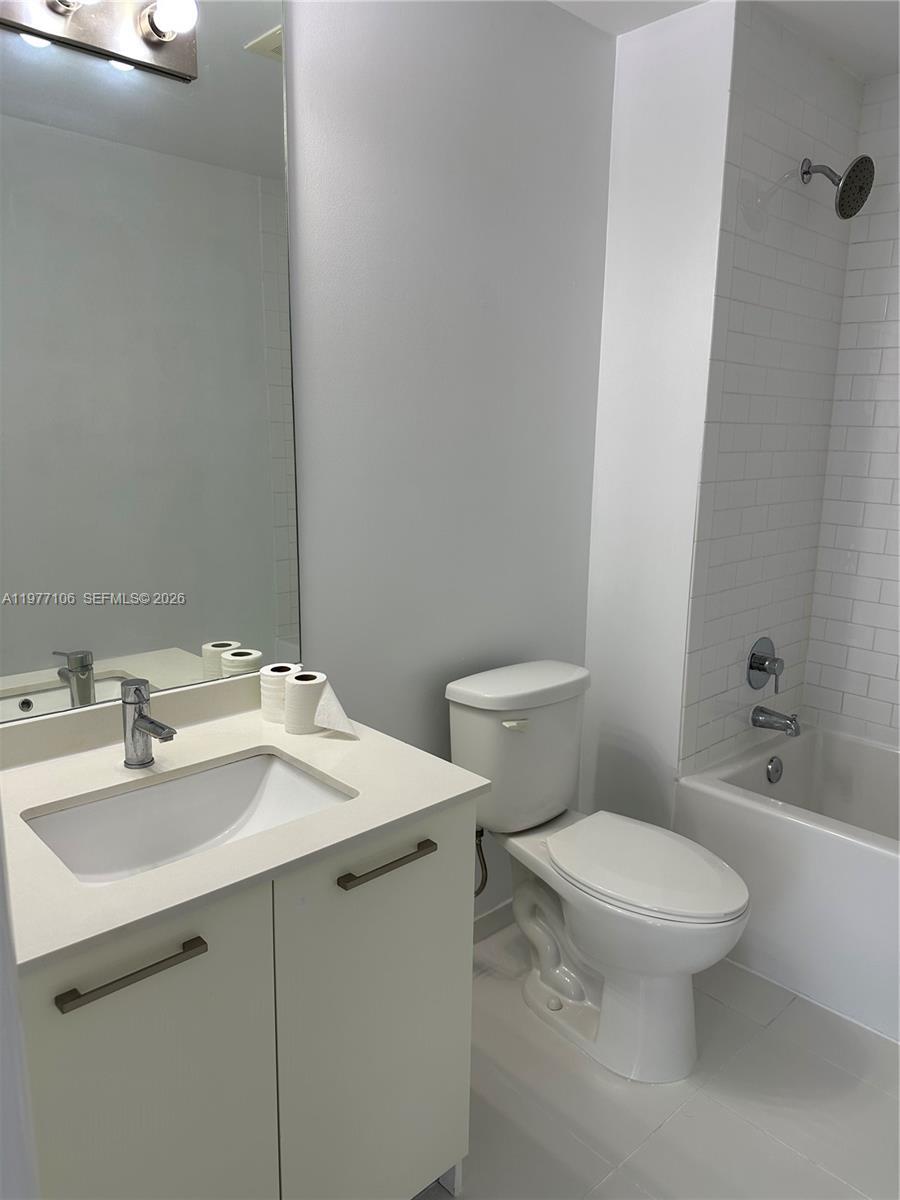 Building Photo - 151 SE 1st St