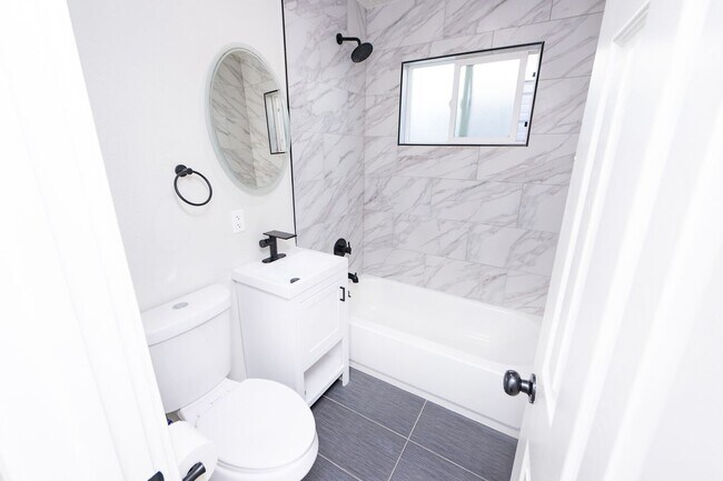 Building Photo - 2813-15 46th St