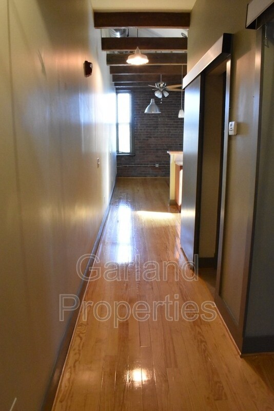 Building Photo - 113 Norfolk Ave SW