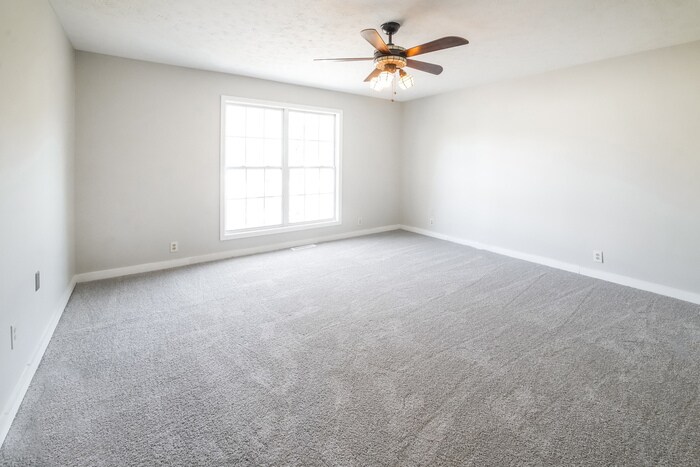 Building Photo - 250 Kendall Ln