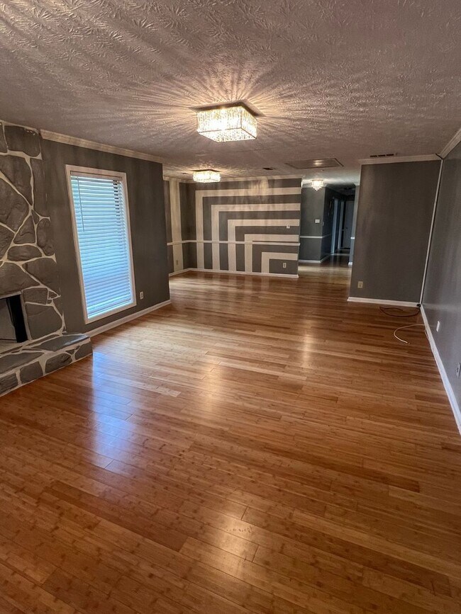 Building Photo - !!!WARNING: AVOID SCAMS CONFIRM RENTAL AT ...