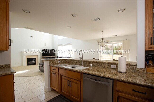Building Photo - AVAILABLE MAY - Spacious Home in Arroyo Grande - 3 Bedroom / 2.5 Bathroom